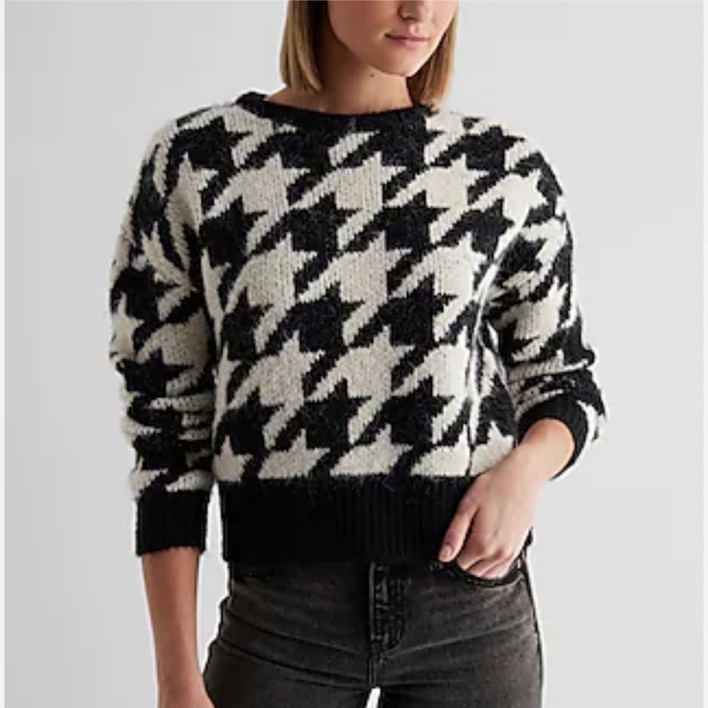 Express Black & White Houndstooth Knit Sweater